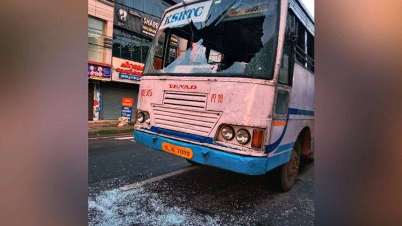 PFI bandh in Kerala turns violent; KSRTC buses, cars pelted with stones, over 100 arrested