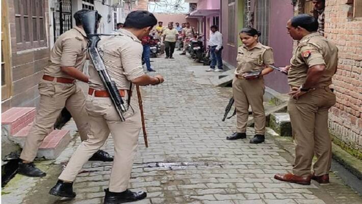 Pilibhit Woman beaten to death in minor dispute two sons injured victims family made serious allegations against police Pilibhit Woman beaten to death in minor dispute two sons injured victims family made serious allegations against police