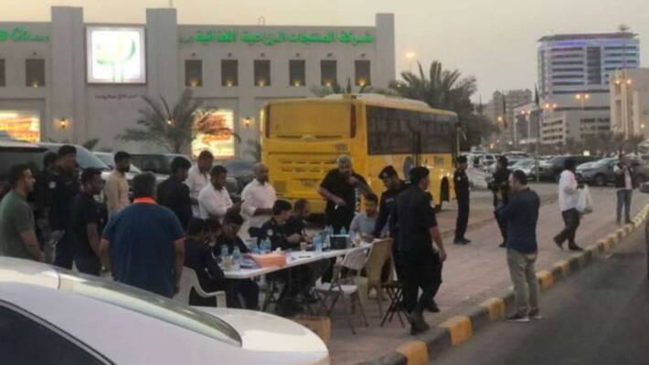 residence violators and street vendors arrested in a surprise campaign in Salmiya Kuwait residence violators and street vendors arrested in a surprise campaign in Salmiya Kuwait