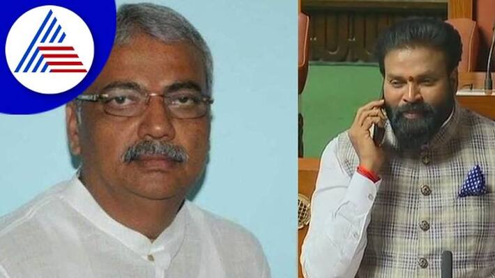 MLA Yashwantraoi Patil asked Sriramulu question about the buses assembly rav MLA Yashwantraoi Patil asked Sriramulu question about the buses assembly rav
