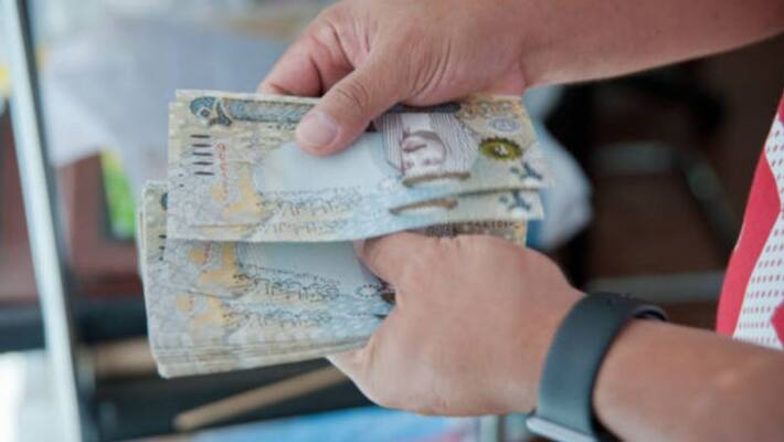 72 percentage of expatriates earn below BD 200 a month in Bahrain 72 percentage of expatriates earn below BD 200 a month in Bahrain