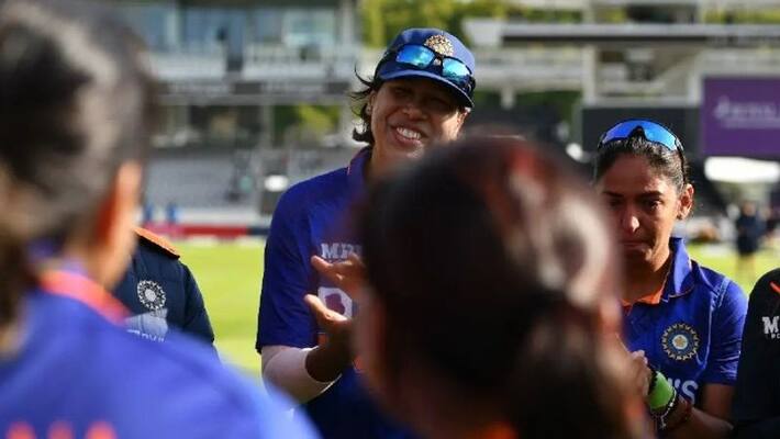 Harmanpreet Kaur was in tears ahead of final game of Jhulan Goswami Harmanpreet Kaur was in tears ahead of final game of Jhulan Goswami