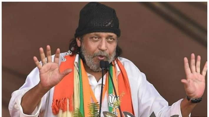 Kolkata : 21 Trinamool MLAs are in touch: BJP leader Mithun Chakraborty Kolkata : 21 Trinamool MLAs are in touch: BJP leader Mithun Chakraborty