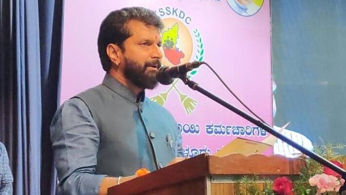 bjp leader ct ravi reaction on congress paycm campaign karnataka politics gvd bjp leader ct ravi reaction on congress paycm campaign karnataka politics gvd