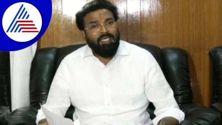 If the Bus Ticket Fare increased License Cancel Says Minister B Sriramulu grg If the Bus Ticket Fare increased License Cancel Says Minister B Sriramulu grg
