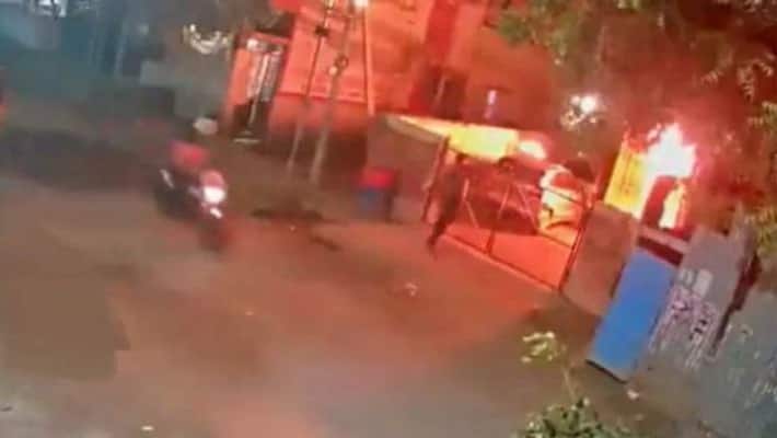 Tamil Nadu Petrol bombs hurled at RSS functionary house in Madurai Tamil Nadu Petrol bombs hurled at RSS functionary house in Madurai