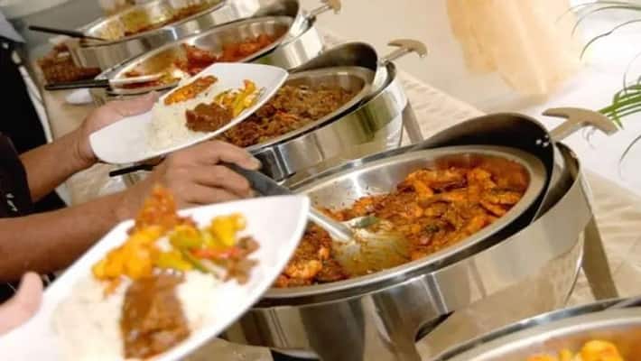 Amroha Seeing number guests procession bride party lost sweat only these people got food and many returned hungry Amroha Seeing number guests procession bride party lost sweat only these people got food and many returned hungry