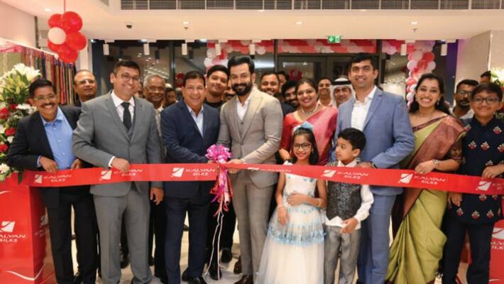 prithviraj sukumaran inaugurated kalyan silks second showroom in sharjah prithviraj sukumaran inaugurated kalyan silks second showroom in sharjah