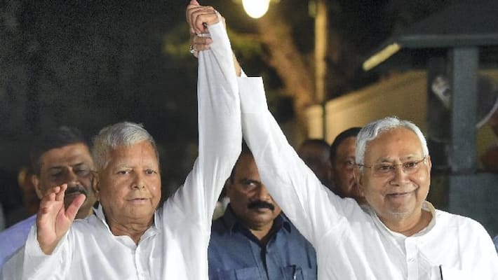 Nitish Kumar, Lalu Prasad meet Sonia Gandhi; reiterate focus on uniting opposition to defeat BJP in 2024 snt Nitish Kumar, Lalu Prasad meet Sonia Gandhi; reiterate focus on uniting opposition to defeat BJP in 2024 snt