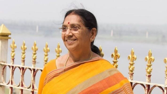 subbulakshmi jagadeesan is joining aiadmk clarifies today subbulakshmi jagadeesan is joining aiadmk clarifies today