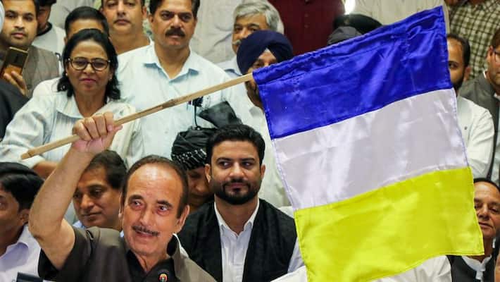 Ghulam Nabi Azad announced the name of the party. Here are its flag and other details. Ghulam Nabi Azad announced the name of the party. Here are its flag and other details.