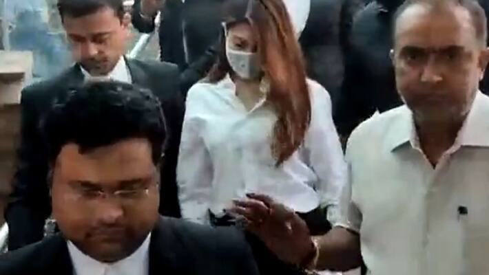 Jacqueline Fernandez gets interim bail in Rs 200 crore money laundering case GGA Jacqueline Fernandez gets interim bail in Rs 200 crore money laundering case GGA