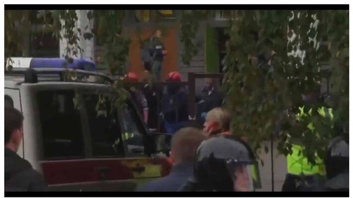 13 people were killed in a school shooting in Russia by an unknown assailant 13 people were killed in a school shooting in Russia by an unknown assailant