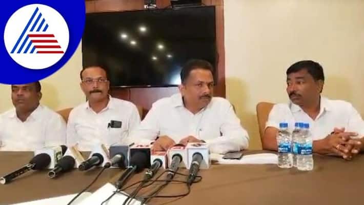 There is no 40% commission business in Udupi Contractor asking pending balance gow There is no 40% commission business in Udupi Contractor asking pending balance gow