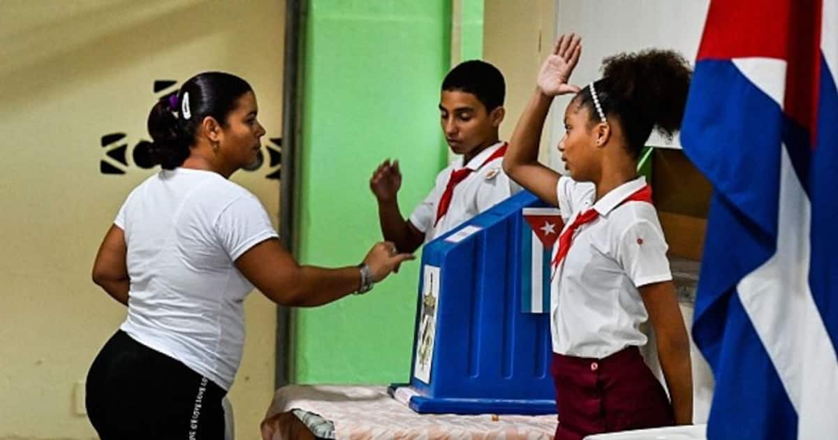 Cuba Allowing Gay Marriage and Adoption;  66.9 percent vote in the plebiscite
