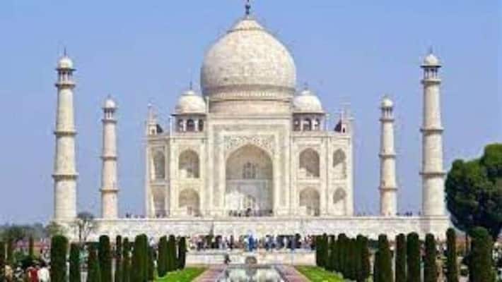 Taj Mahal asked to pay 2 crore tax by Agra Municipal Corporation Taj Mahal asked to pay 2 crore tax by Agra Municipal Corporation