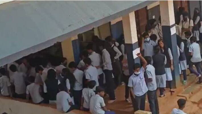 school student beaten by pta committee member in Balussery school school student beaten by pta committee member in Balussery school