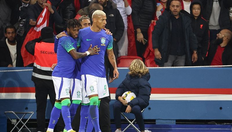 football No room for racism Fans outraged after banana thrown at Richarlison during Brazil's win over Tunisia snt