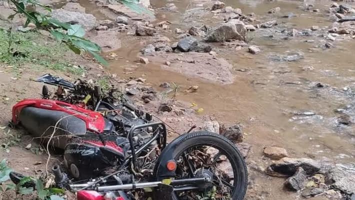 latehar accident news police constable died sinking in river due to flood asc latehar accident news police constable died sinking in river due to flood asc