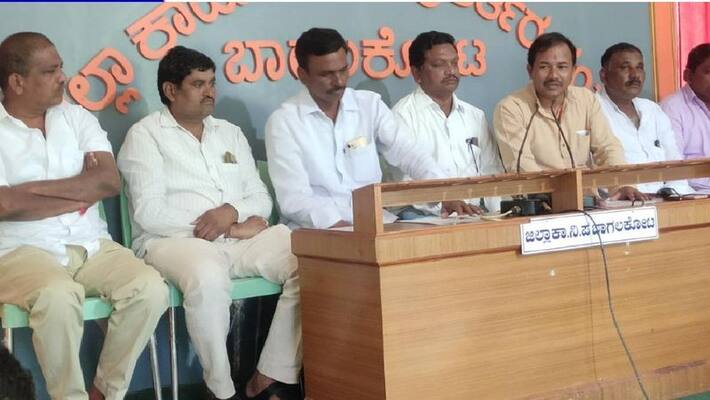 Bagalkote reservation fighting hot ghee to state govt, Preparation for protest on Valmiki Jayanti akb Bagalkote reservation fighting hot ghee to state govt, Preparation for protest on Valmiki Jayanti akb