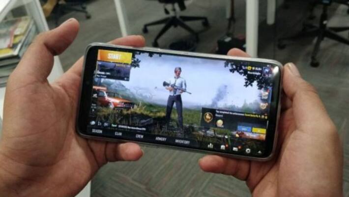 Teenager jailed for stealing large sum of money from father to purchase mobile game Teenager jailed for stealing large sum of money from father to purchase mobile game