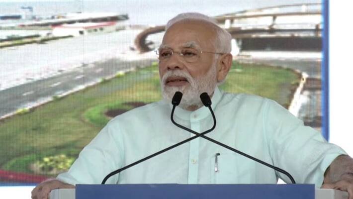 Prime Minister Narendra Modi on his visit to Gujarat on 29-30 September, laying the foundation stones and inaugurating many big projects kpa Prime Minister Narendra Modi on his visit to Gujarat on 29-30 September, laying the foundation stones and inaugurating many big projects kpa