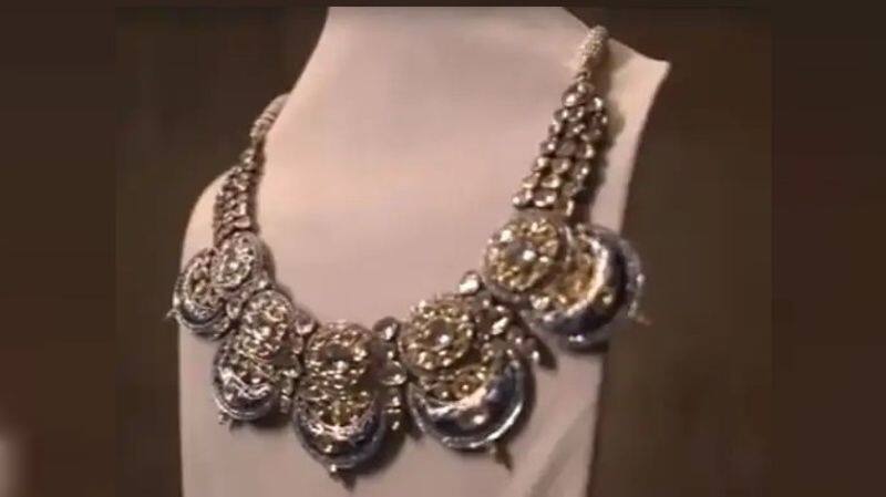 richa chadha wedding with ali fazal jewelery made bikaner Jewelers crafted by 200 year old kpr
