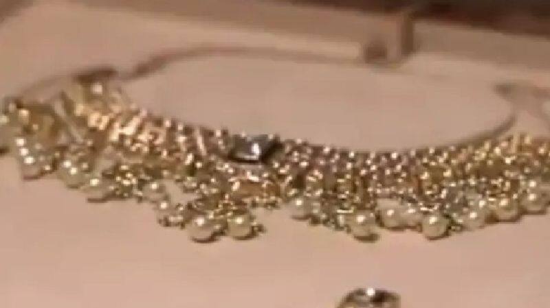 richa chadha wedding with ali fazal jewelery made bikaner Jewelers crafted by 200 year old kpr