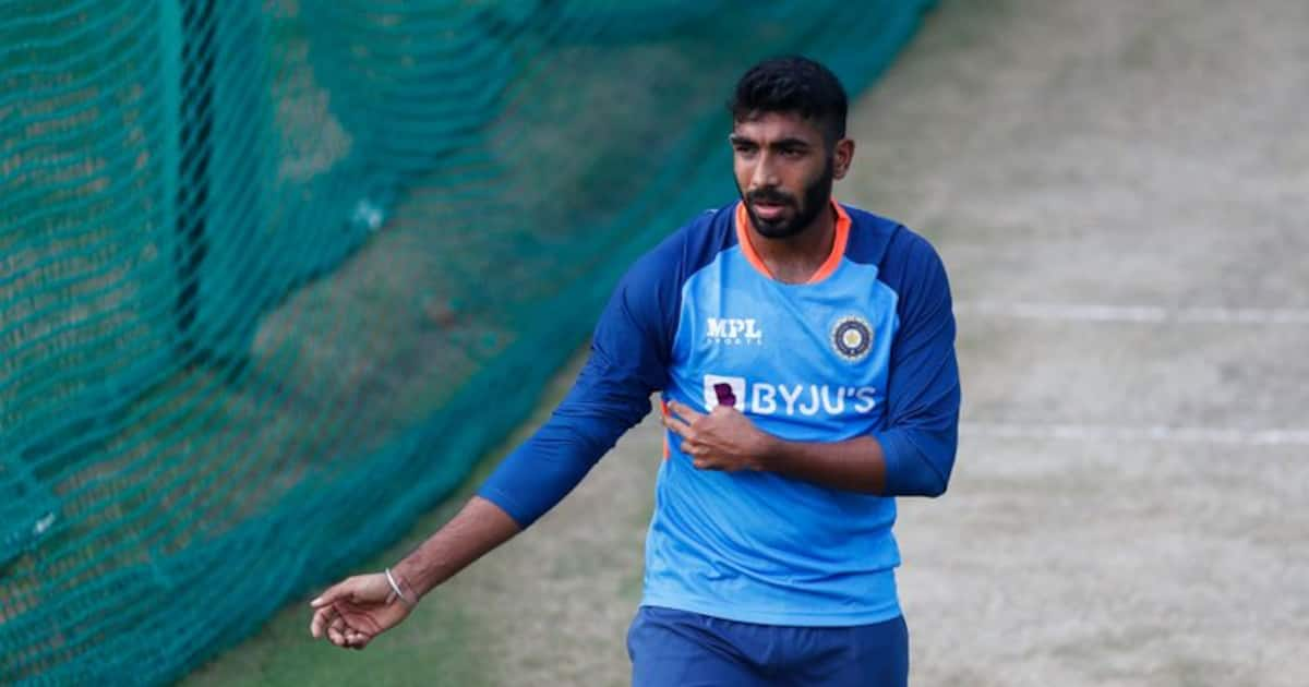 IPL 2023: Mumbai Indians Sign Sandeep Warrier As Replacement For ...