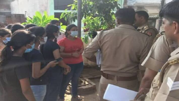 Kanpur Girls hostel employee made video of girl students taking bath police arrested accused Kanpur Girls hostel employee made video of girl students taking bath police arrested accused