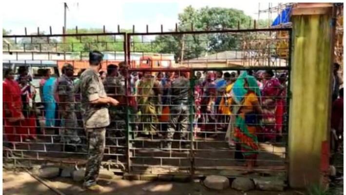 refused to dance teacher locked the 6th class students in the room and beat them in jharkhand refused to dance teacher locked the 6th class students in the room and beat them in jharkhand