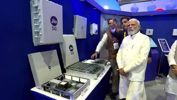 PM Modi takes on P Chidambaram for Digital India initiative, 5G services in India, DVG PM Modi takes on P Chidambaram for Digital India initiative, 5G services in India, DVG