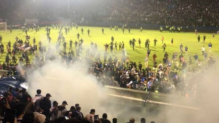 127 Killed In Indonesian football ground after fans invade ground says Police 127 Killed In Indonesian football ground after fans invade ground says Police