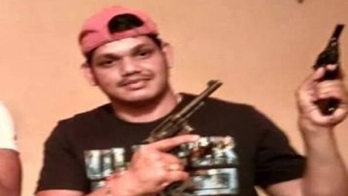 Sidhu Moose Wala murder accused gangster Deepak escapes from police custody vva Sidhu Moose Wala murder accused gangster Deepak escapes from police custody vva