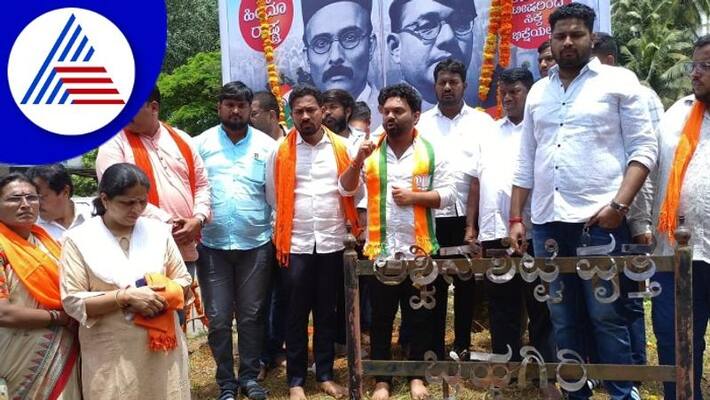 Yash Pal Suwarna demands that Savarkar statue be built in Udupi rav Yash Pal Suwarna demands that Savarkar statue be built in Udupi rav