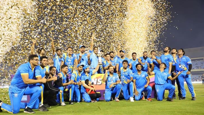 India legends beat sri lanka legends in road safety world series wins trophy mda India legends beat sri lanka legends in road safety world series wins trophy mda