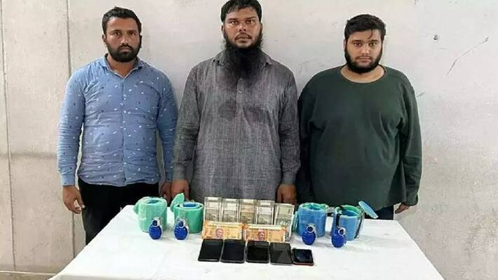 Three persons arrested by Hyderabad Police for conspiring to hurl grenades at public gatherings akb Three persons arrested by Hyderabad Police for conspiring to hurl grenades at public gatherings akb