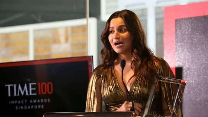 Alia Bhatt says baby relentlessly kicked her throughout award acceptance speech at Time 100 impact award event in singapore AKA Alia Bhatt says baby relentlessly kicked her throughout award acceptance speech at Time 100 impact award event in singapore AKA