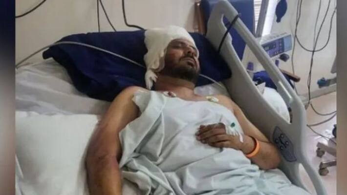Reversing vehicle at Mohali dhaba leaves Punjabi singer Alfaaz injured Reversing vehicle at Mohali dhaba leaves Punjabi singer Alfaaz injured