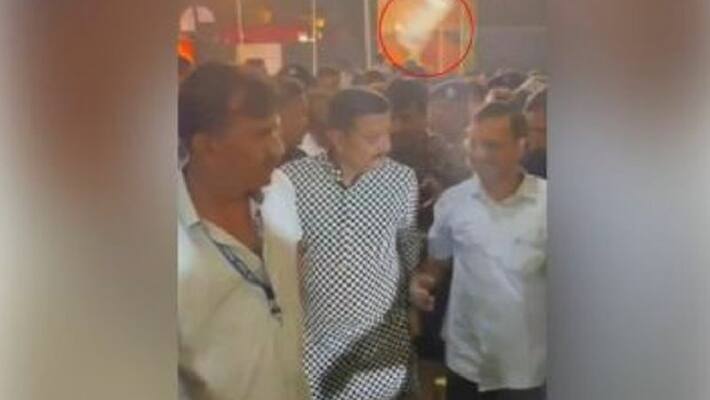 Bottle attack on Delhi CM Kejriwal in Gujarat akb Bottle attack on Delhi CM Kejriwal in Gujarat akb