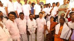 AIADMK councilors from Kulithala Panchayat joined DMK