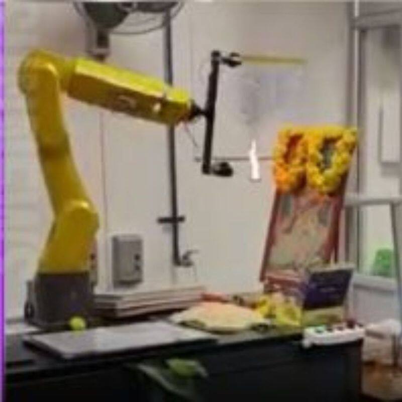 Ayudha Puja celebration by robot