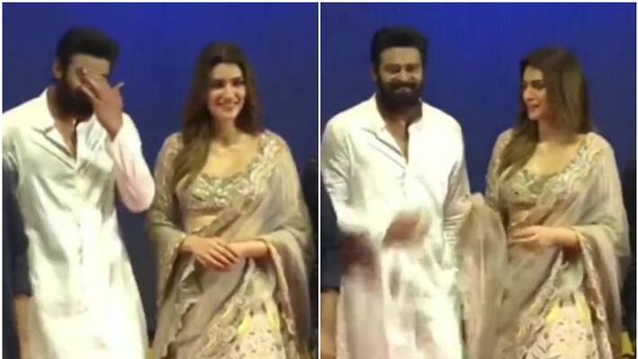 Kriti Sanon offers her dupatta to Prabhas to wipe his sweat in Adipurush teaser launch event sgk Kriti Sanon offers her dupatta to Prabhas to wipe his sweat in Adipurush teaser launch event sgk