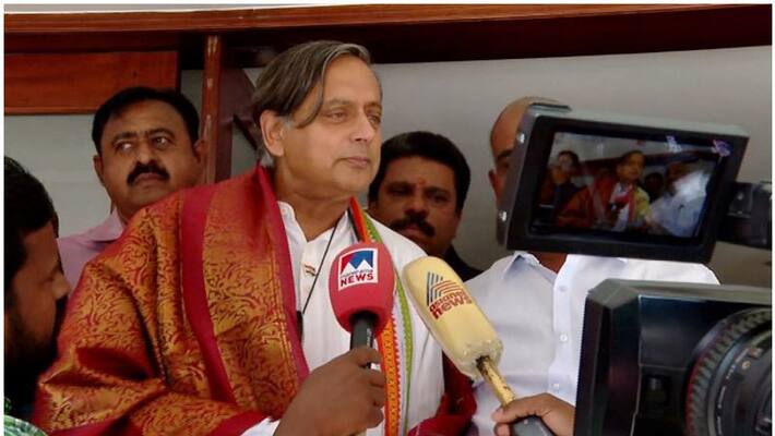 Tharoor in Chennai seeking votes Tharoor in Chennai seeking votes