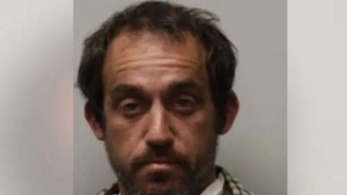 man who charged for mothers murder chokes on wet toilet paper in custody man who charged for mothers murder chokes on wet toilet paper in custody
