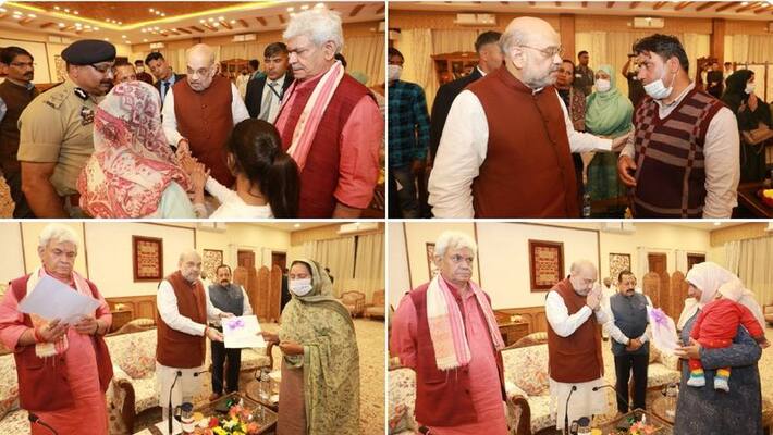 Union Home Minister Amit Shah handed over appointment letters to the family of Police personnel who were killed in terror attack akb Union Home Minister Amit Shah handed over appointment letters to the family of Police personnel who were killed in terror attack akb