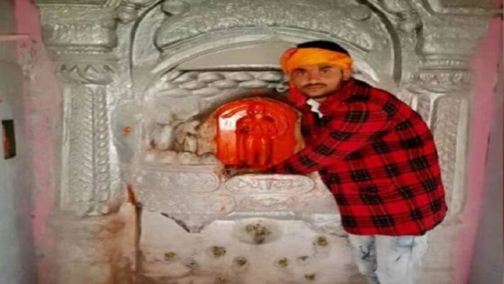 Mainpuri Hanuman devotee Naushad climbed tower this unique condition to descend Mainpuri Hanuman devotee Naushad climbed tower this unique condition to descend