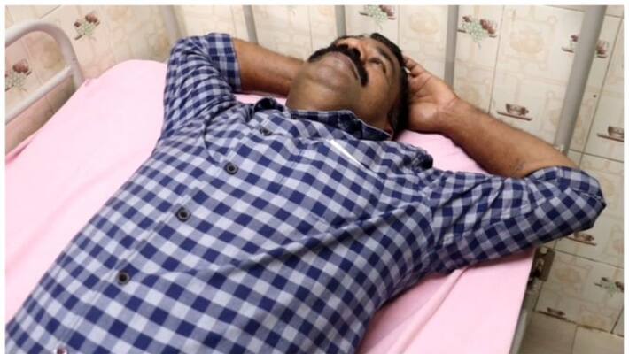 asi of kerala police attacked by a drunken youth asi of kerala police attacked by a drunken youth