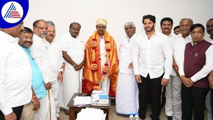 We Will Fight the Next Election Together with BRS Says HD Kumaraswamy grg We Will Fight the Next Election Together with BRS Says HD Kumaraswamy grg