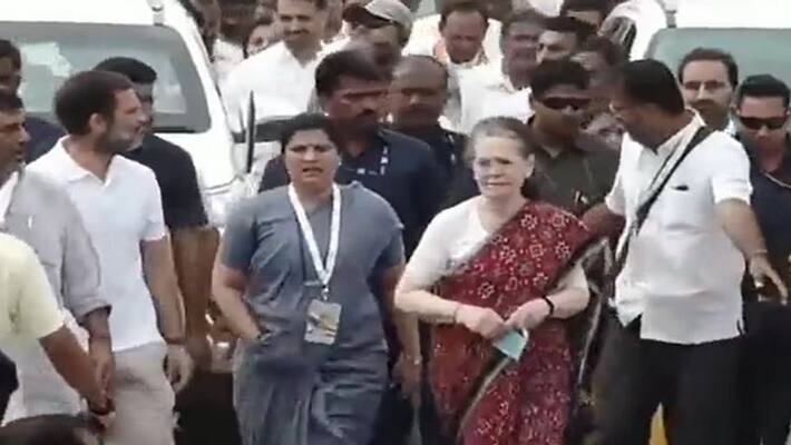 Bharat Jodo Yatra: Sonia Gandhi walks with son Rahul Gandhi in Karnataka Bharat Jodo Yatra: Sonia Gandhi walks with son Rahul Gandhi in Karnataka